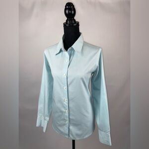 Eddie Bauer Button Down Medium Light Blue Wrinkle Resistant